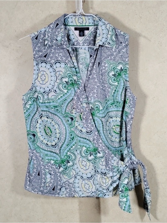 Tommy Hilfiger Tops - 🍓 Tommy Hilfiger sleeveless, Paisley Print Tie-Waist Green/Blue/White